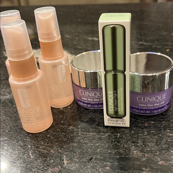 Clinique Bundle Hydration and Cleansing and Mascara - Picture 2 of 12